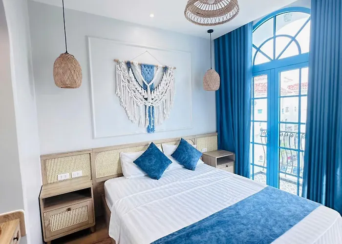 Villa Kay Chinh Chu Noi That Vip 6pn Sat Bien *